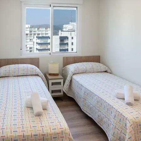 Torres Del Mar アパート